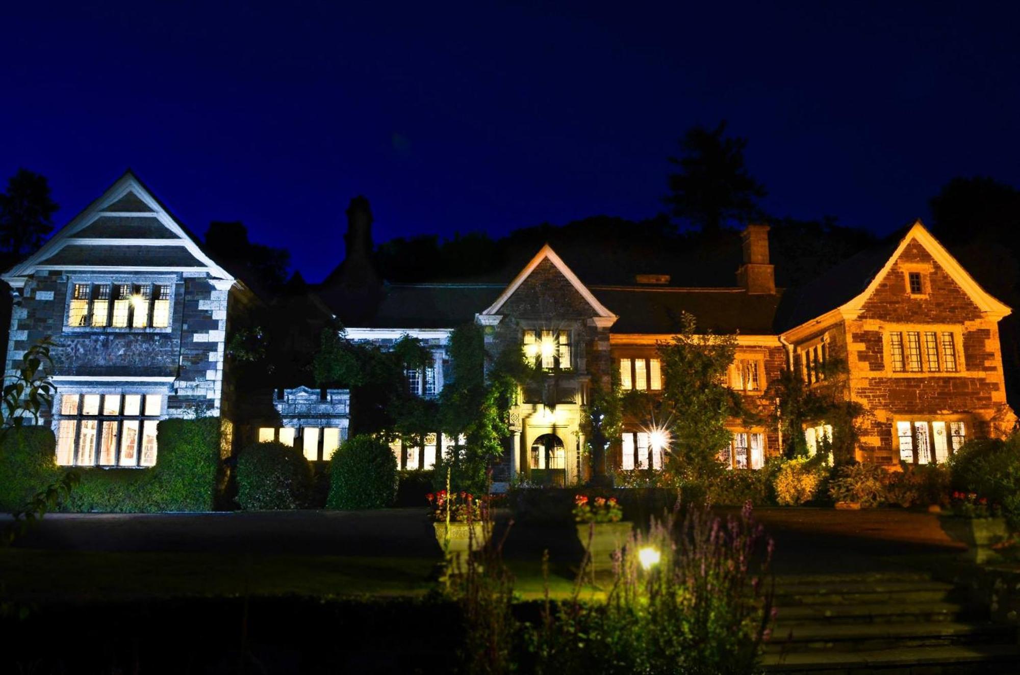 فندق Lewtrenchard Manor المظهر الخارجي الصورة