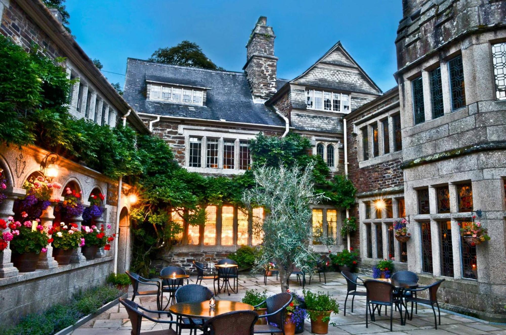 فندق Lewtrenchard Manor المظهر الخارجي الصورة
